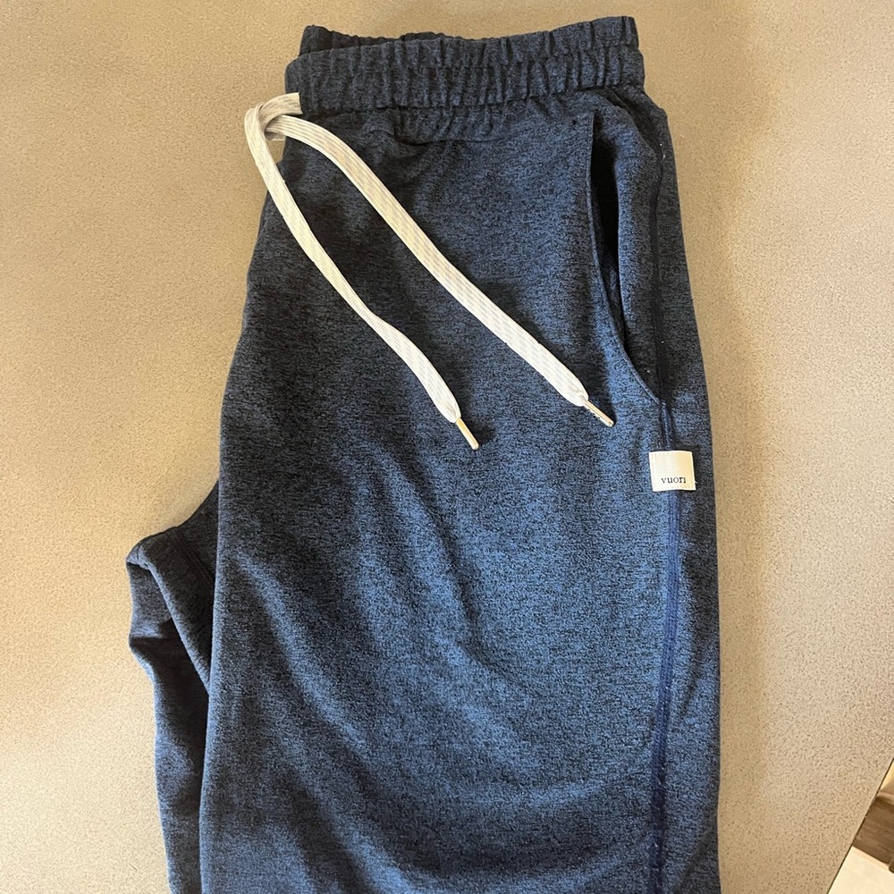 Vuori Performance joggers - Navy Heather